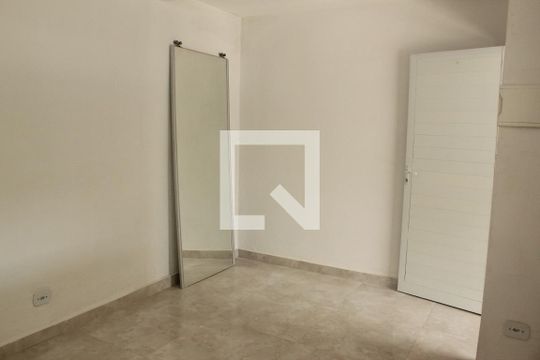 Sala de casa à venda com 3 quartos, 140m² em Socorro, São Paulo