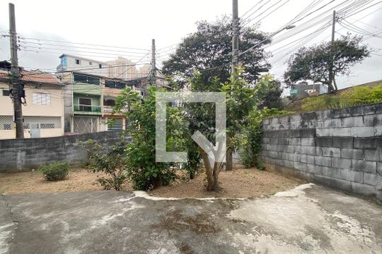 Quintal de casa à venda com 4 quartos, 220m² em Jardim Regina Alice, Barueri