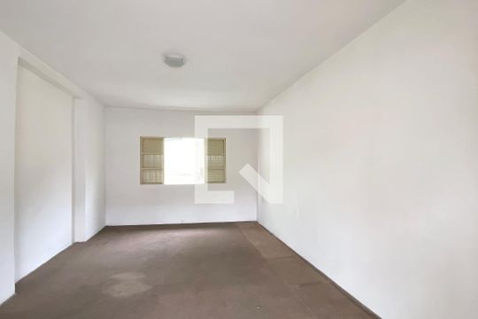 Quarto 1 de casa à venda com 4 quartos, 220m² em Jardim Regina Alice, Barueri