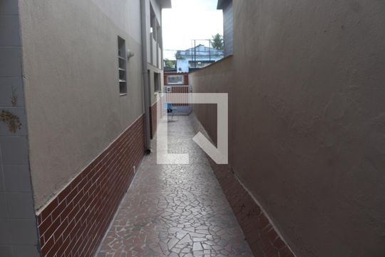 Quintal de casa para alugar com 2 quartos, 80m² em Macuco, Santos