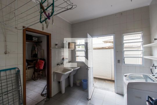 Área de Serviço de casa de condomínio à venda com 5 quartos, 350m² em Alphaville, Santana de Parnaíba