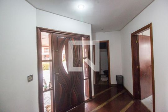 Hall de Entrada de casa de condomínio à venda com 5 quartos, 350m² em Alphaville, Santana de Parnaíba