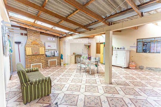Garagem de casa à venda com 4 quartos, 300m² em Feitoria, São Leopoldo