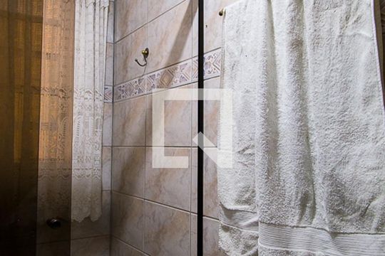 Banheiro Térreo de casa à venda com 5 quartos, 300m² em Jardim Oriental, São Paulo