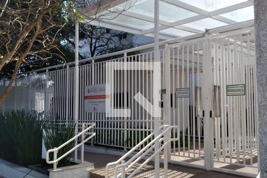 Fachada de apartamento à venda com 2 quartos, 61m² em Vila Isa, São Paulo