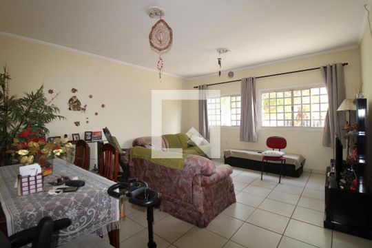 Casa à venda com 4 quartos, 154m² em Jardim Myrian Moreira da Costa, Campinas