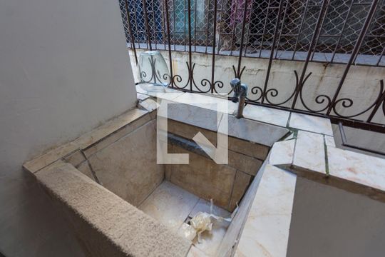 Lavanderia  de apartamento à venda com 2 quartos, 69m² em Petrópolis, Porto Alegre