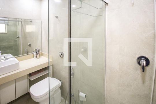 Banheiro da Suíte de apartamento à venda com 3 quartos, 136m² em Lagoa, Rio de Janeiro