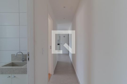Corredor de apartamento à venda com 2 quartos, 47m² em Anil, Rio de Janeiro