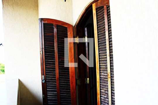 varanda de casa para alugar com 4 quartos, 250m² em Cidade Líder, São Paulo