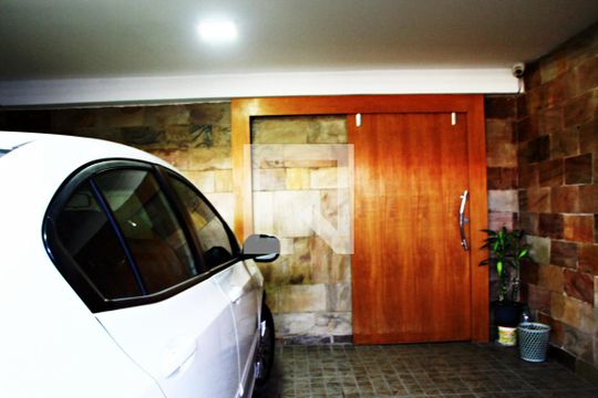 Garagem de casa para alugar com 4 quartos, 250m² em Cidade Líder, São Paulo