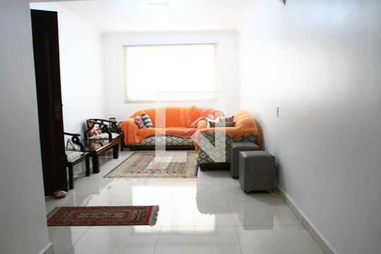 Sala de casa para alugar com 4 quartos, 250m² em Cidade Líder, São Paulo