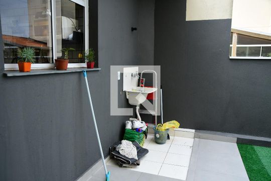 Área de Serviço de apartamento para alugar com 3 quartos, 130m² em Jardim Colibri, Cotia