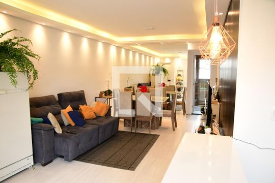 Sala de apartamento para alugar com 3 quartos, 130m² em Jardim Colibri, Cotia