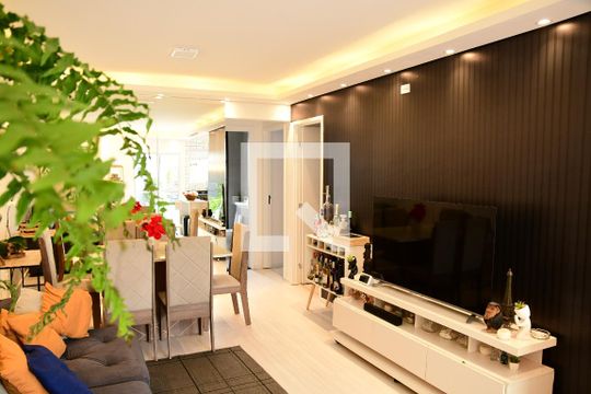 Apartamento para alugar com 3 quartos, 130m² em Jardim Colibri, Cotia