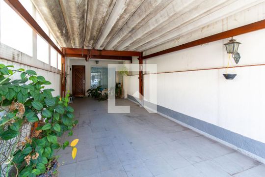Garagem de casa à venda com 2 quartos, 118m² em Tatuapé, São Paulo