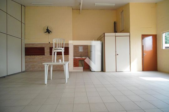 Área comum - Salão de festas de apartamento à venda com 2 quartos, 37m² em Rubem Berta, Porto Alegre
