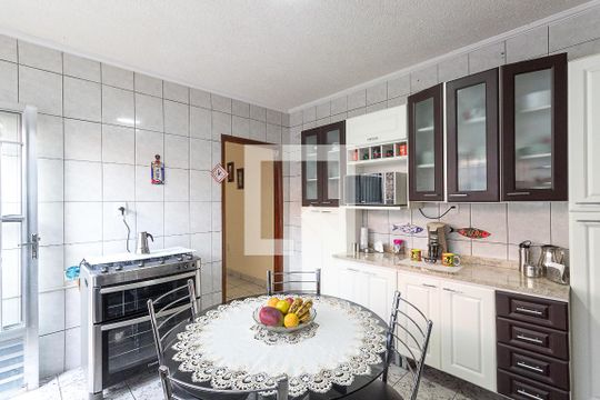 Cozinha de casa à venda com 3 quartos, 170m² em Vila Nhocune, São Paulo