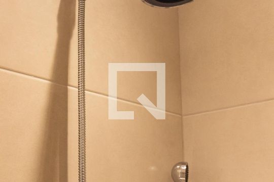Chuveiro de apartamento à venda com 2 quartos, 75m² em Jaguaré, São Paulo