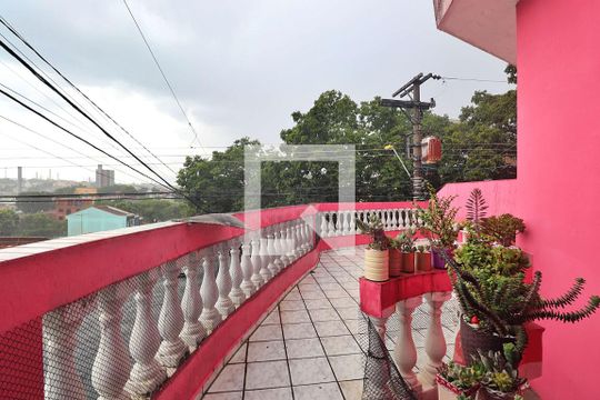 Varanda de casa à venda com 2 quartos, 120m² em Parque Erasmo Assunção, Santo André