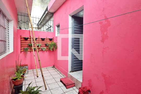 Quintal de casa à venda com 2 quartos, 120m² em Parque Erasmo Assunção, Santo André