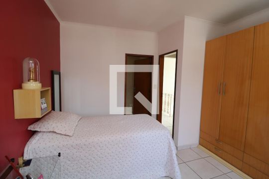 Suite de casa à venda com 5 quartos, 120m² em Vila Carrão, São Paulo