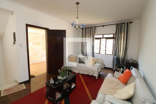 Sala de casa à venda com 5 quartos, 120m² em Vila Carrão, São Paulo