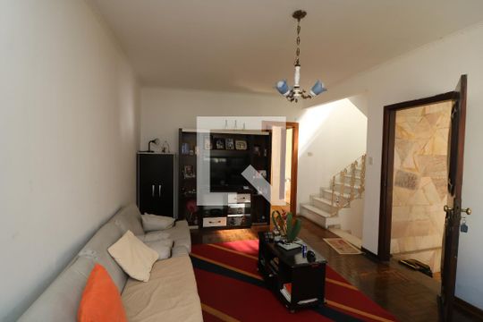 Sala de casa à venda com 5 quartos, 120m² em Vila Carrão, São Paulo