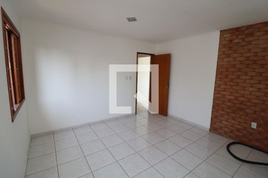 Quarto  de casa à venda com 5 quartos, 120m² em Vila Carrão, São Paulo