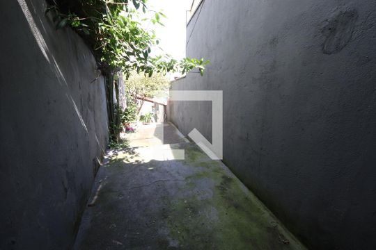 Quintal de casa para alugar com 4 quartos, 150m² em Vila Bela, São Paulo