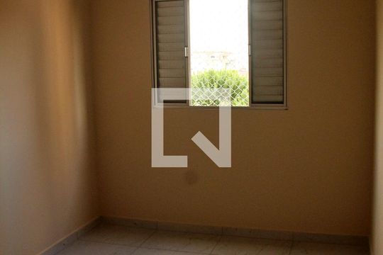 Quarto 1 de apartamento para alugar com 2 quartos, 60m² em Jardim Iporanga, Guarulhos