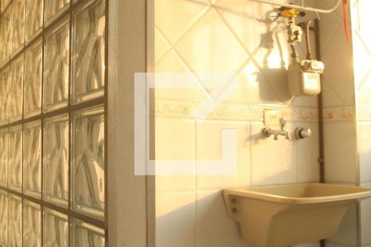 Lavanderia de apartamento para alugar com 2 quartos, 60m² em Jardim Iporanga, Guarulhos
