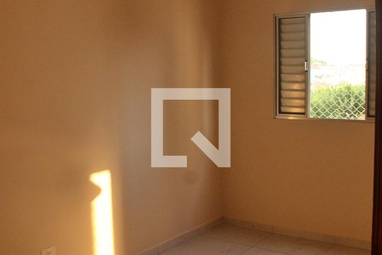 Quarto 1 de apartamento para alugar com 2 quartos, 60m² em Jardim Iporanga, Guarulhos