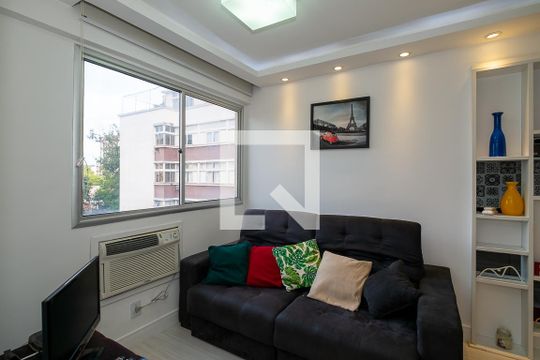 Sala de apartamento para alugar com 2 quartos, 50m² em Vila Isabel, Rio de Janeiro