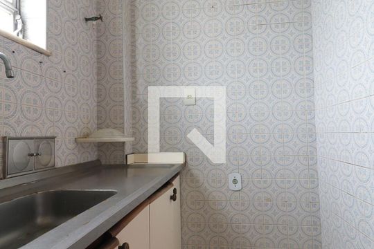 Cozinha de apartamento para alugar com 1 quarto, 48m² em Engenho Novo, Rio de Janeiro