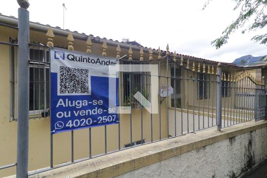 Fachada com anuncio de apartamento para alugar com 1 quarto, 48m² em Engenho Novo, Rio de Janeiro