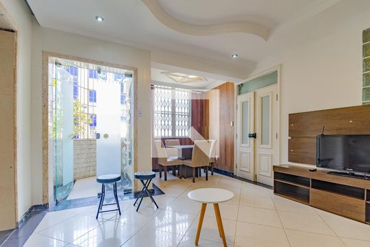 Apartamento para alugar com 4 quartos, 100m² em Barra, Salvador