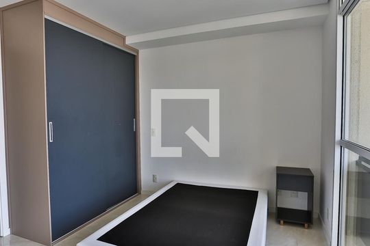 Kitnet quarto de kitnet/studio para alugar com 1 quarto, 35m² em Real Parque, São Paulo