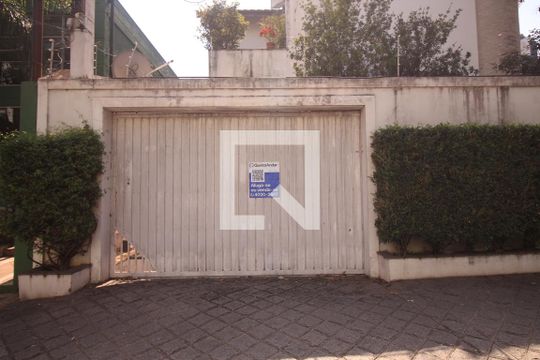 Fachada de casa à venda com 6 quartos, 480m² em Santana, São Paulo
