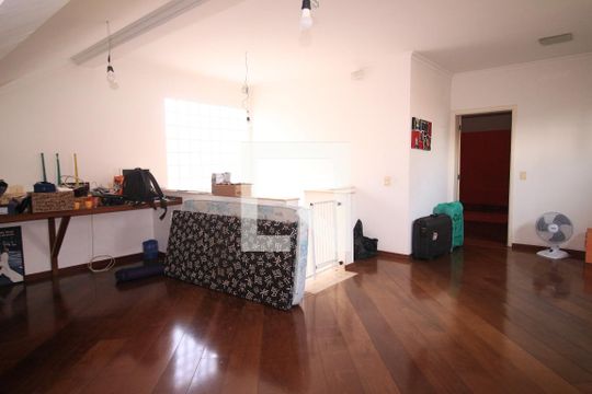 Cômodo reversível de casa à venda com 6 quartos, 480m² em Santana, São Paulo