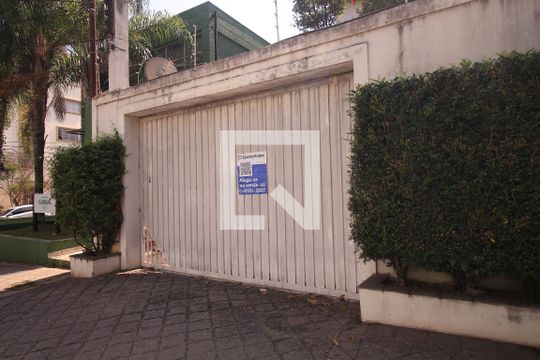 Fachada de casa à venda com 6 quartos, 480m² em Santana, São Paulo