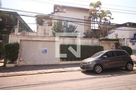 Fachada de casa à venda com 6 quartos, 480m² em Santana, São Paulo