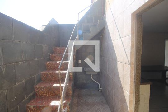 Área de Serviço de casa para alugar com 3 quartos, 130m² em Paraíso, São Gonçalo