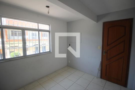 Quarto 1 de casa para alugar com 3 quartos, 130m² em Paraíso, São Gonçalo