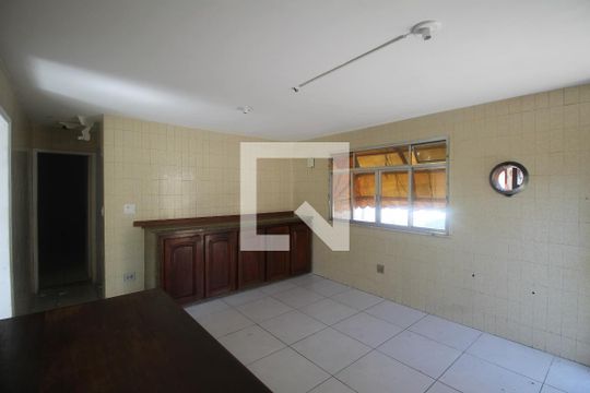 Cozinha de casa para alugar com 3 quartos, 130m² em Paraíso, São Gonçalo
