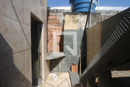 Área de Serviço de casa para alugar com 3 quartos, 130m² em Paraíso, São Gonçalo