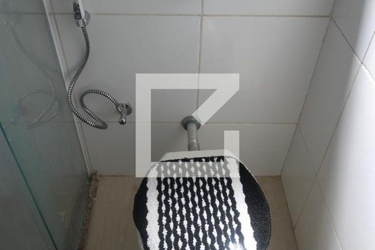 Banheiro de casa para alugar com 2 quartos, 220m² em Mutuá, São Gonçalo
