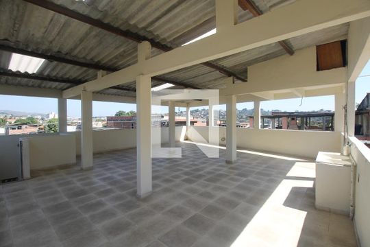 Área de Serviço de casa para alugar com 2 quartos, 220m² em Mutuá, São Gonçalo
