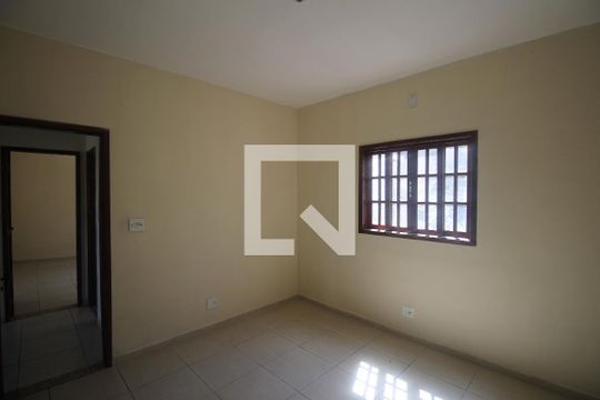 Quarto 2 de casa para alugar com 2 quartos, 220m² em Mutuá, São Gonçalo
