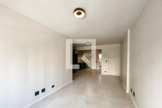 Sala de apartamento à venda com 2 quartos, 91m² em Vila Olímpia, São Paulo